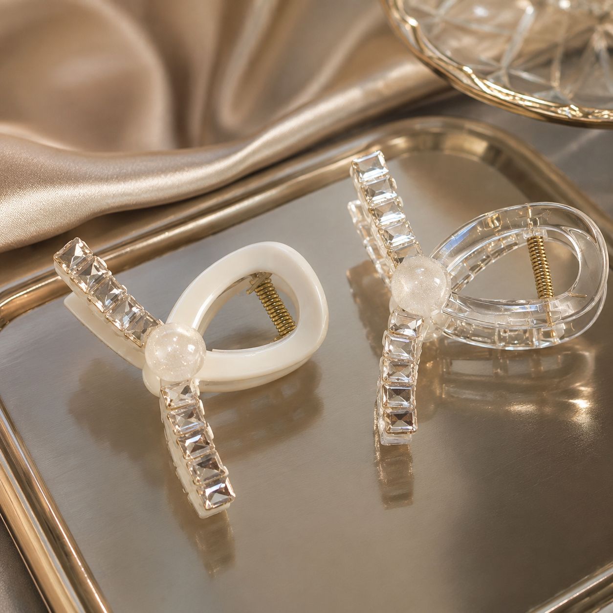 Crystal Halo Claw Clip