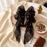Vintage Meadow Bowknot Claw