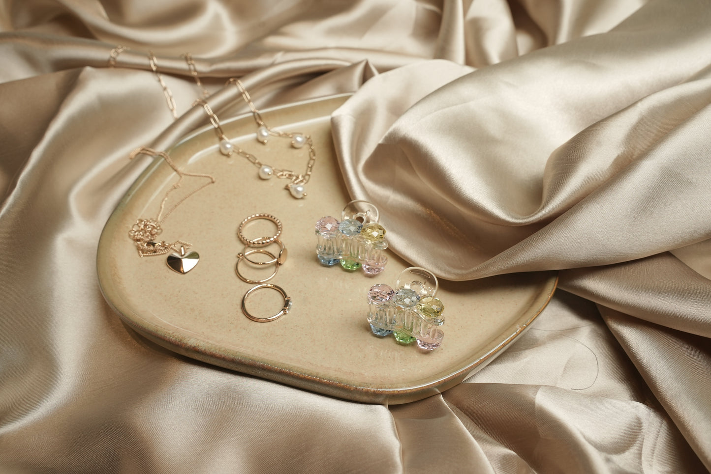 Small dual colour claw