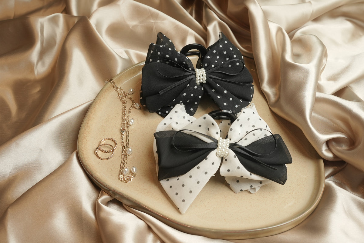 Moonlight Dot Bow Claw