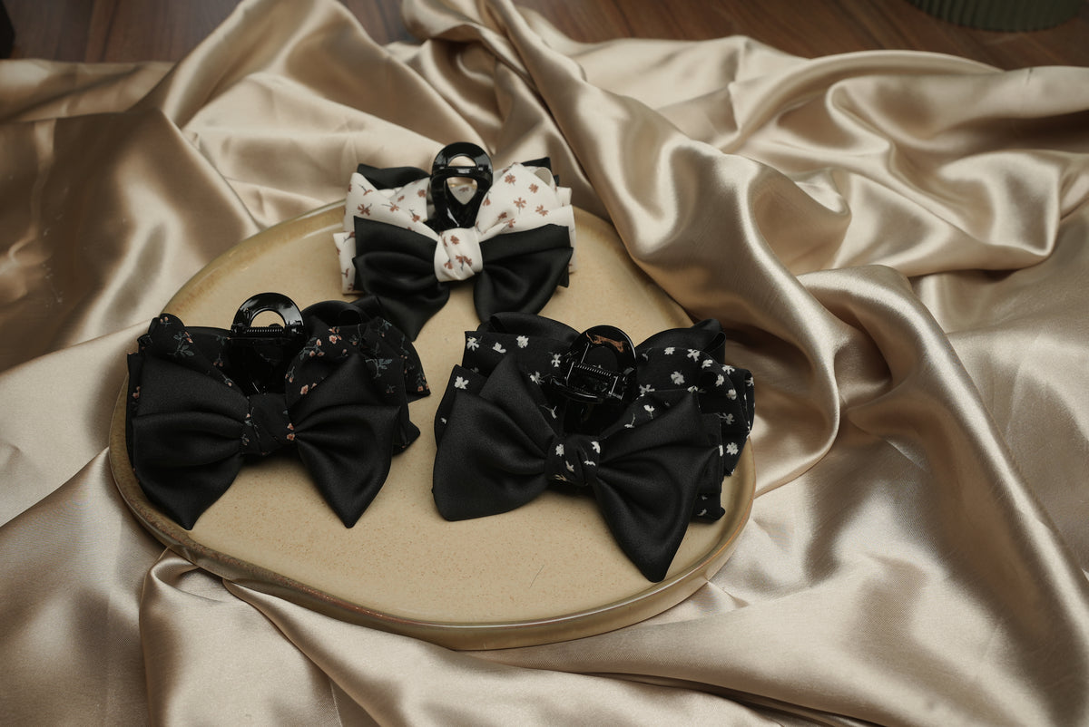 Printed bow styled claw