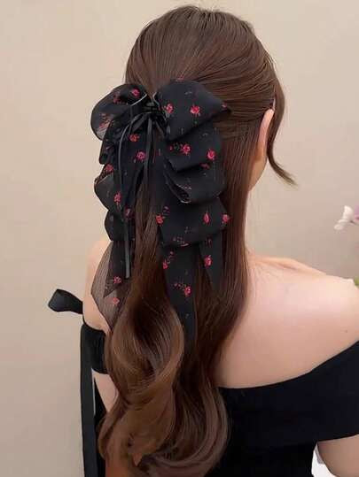 Vintage Meadow Bowknot Claw