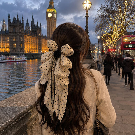 Polka Dot Bowknot Claw