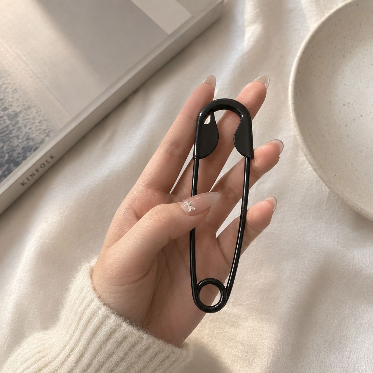 Midnight Giant Safety Hair Pin