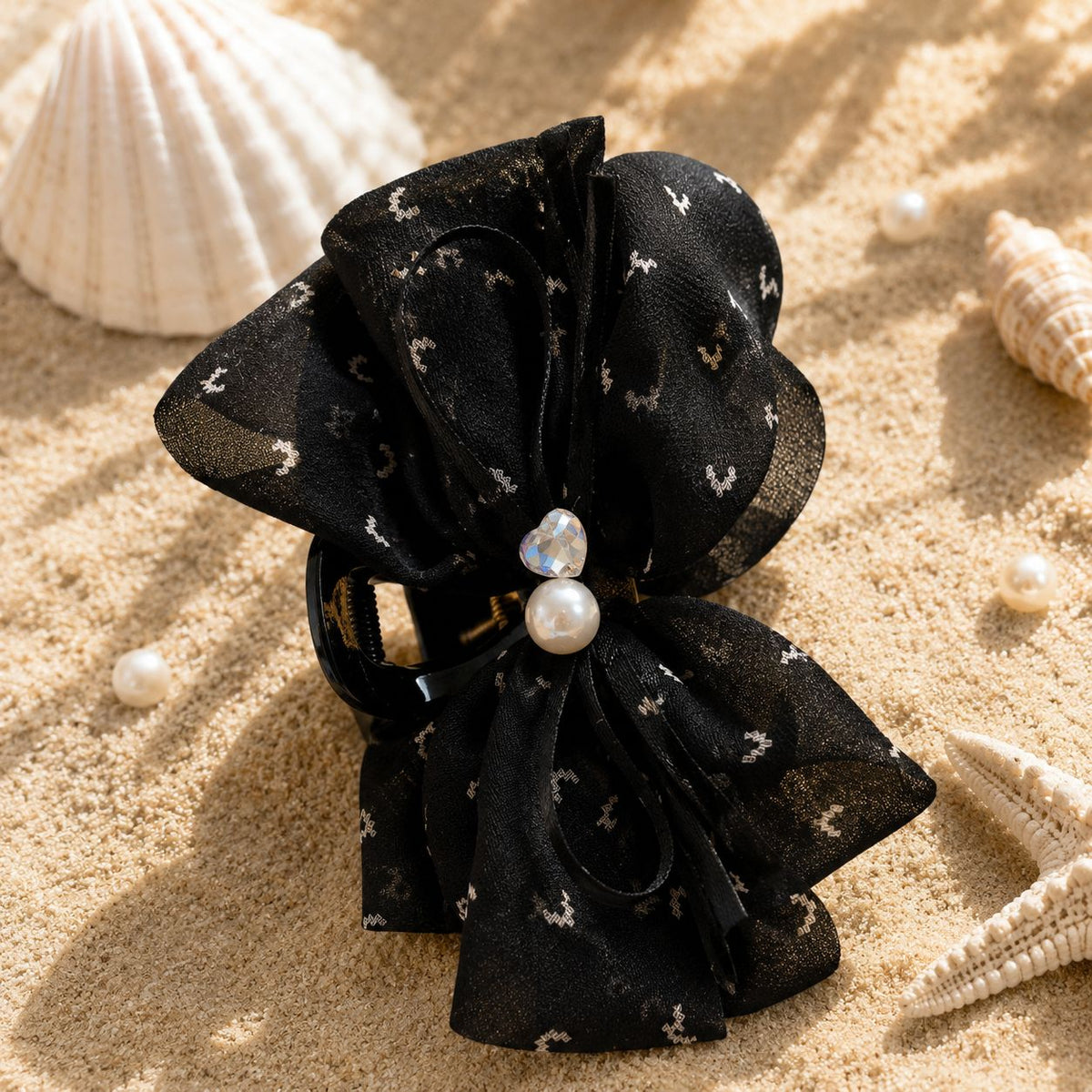 Moonlight Daisy Pearl Bow Claw Clip