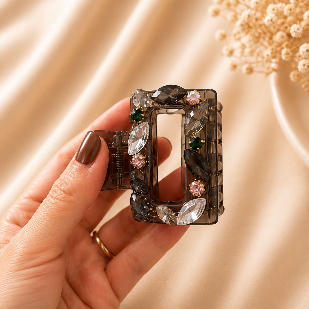 Crystal Luxe Claw Clip