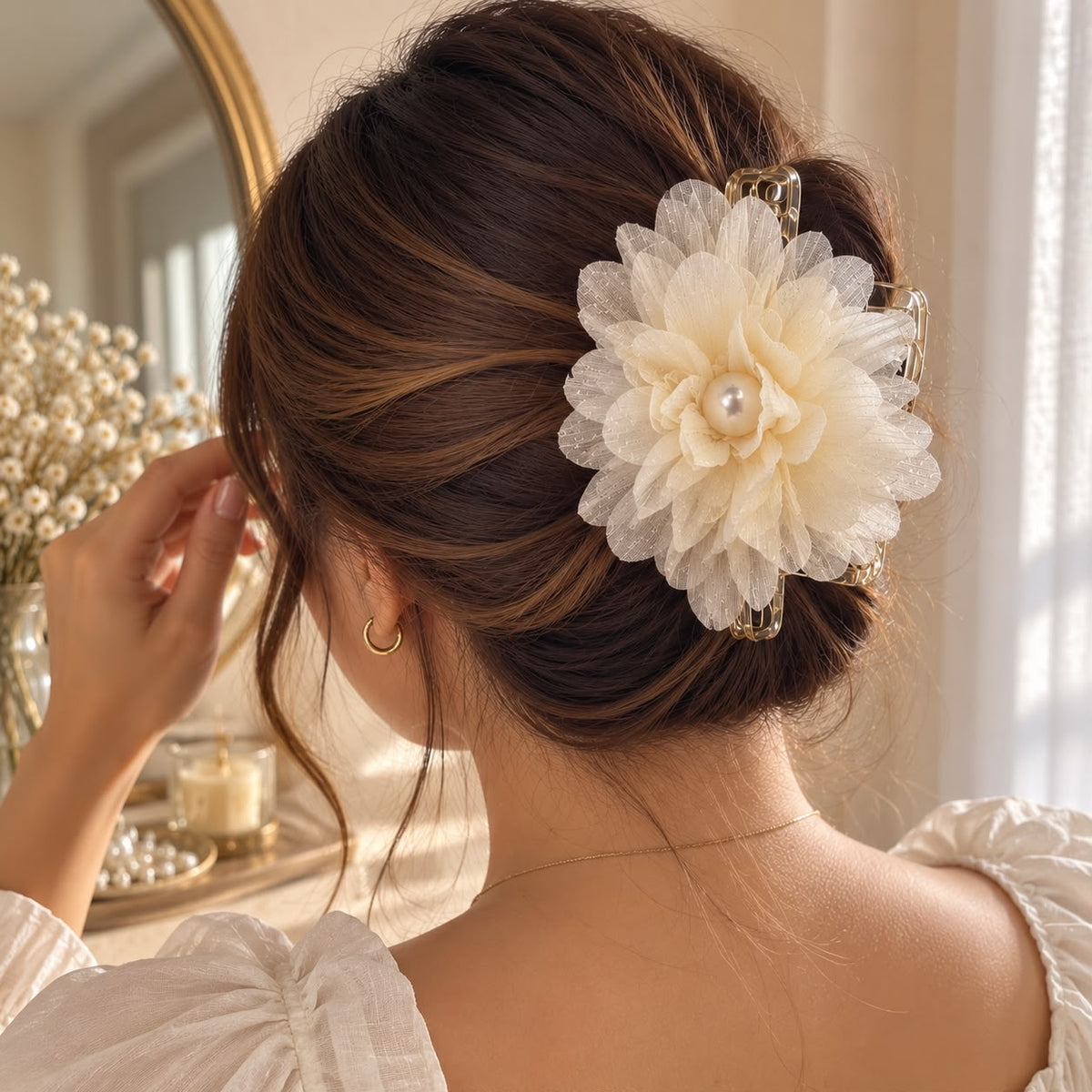 Pearl Bloom Flower Claw