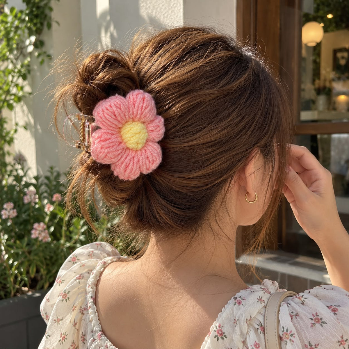 The Daisy Dream Crochet Claw