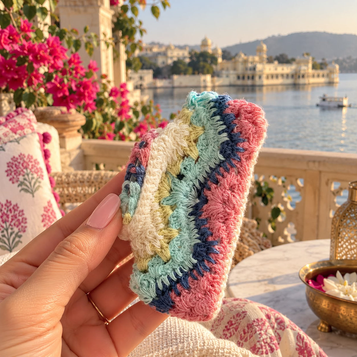 Statement Queen Crochet Claw - X Large