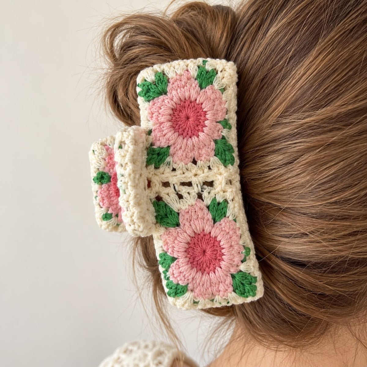 Statement Queen Crochet Claw - X Large