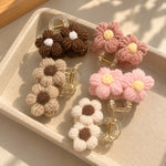 Daisy Days Crochet Claw