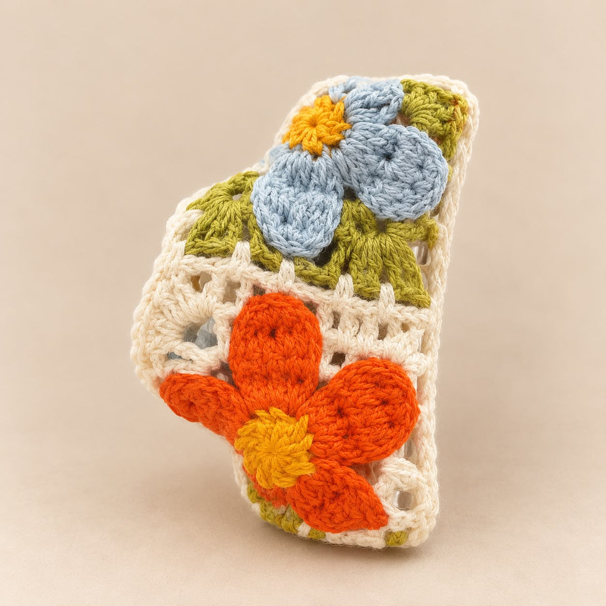 Sweetheart Crochet Claw - Medium