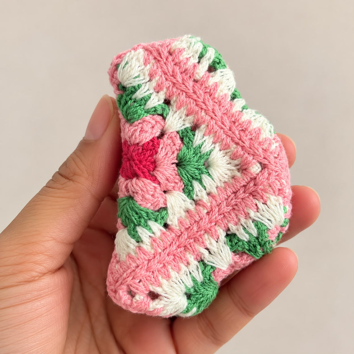 Sweetheart Crochet Claw - Medium