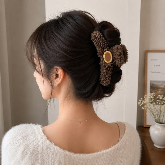 Mocha Bloom Teddy Claw