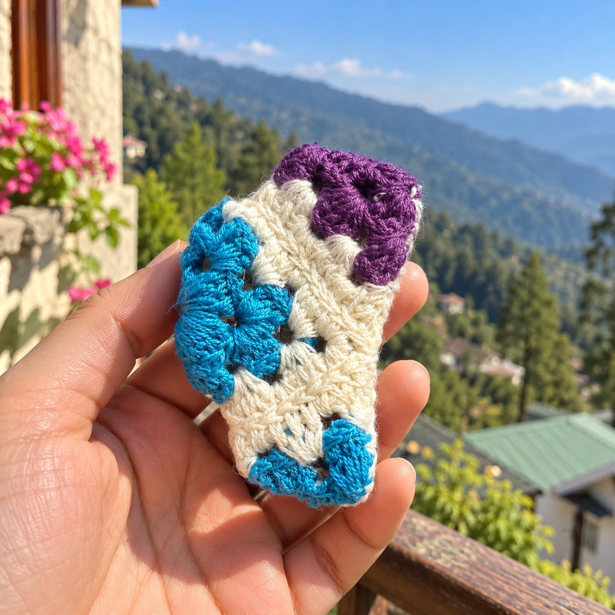 Petite Pop Crochet Claw - Small
