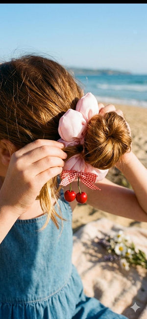 FLOWER PADDED SCRUNCHIE